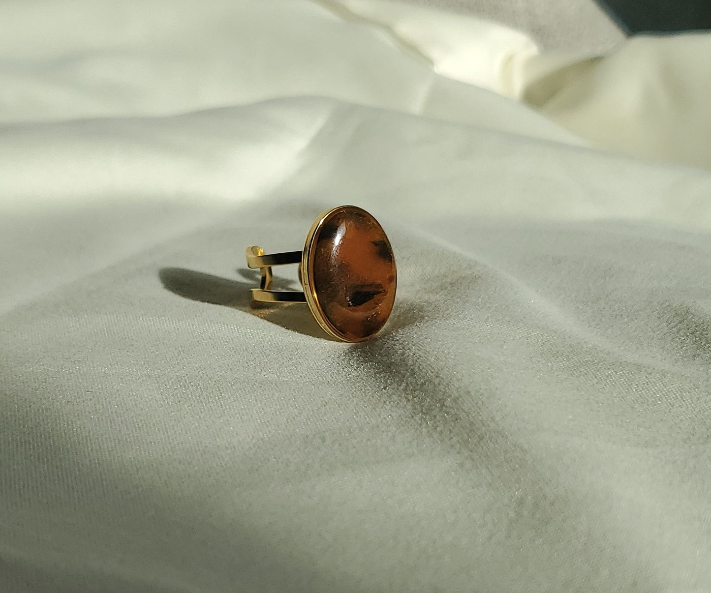 Oval Ring