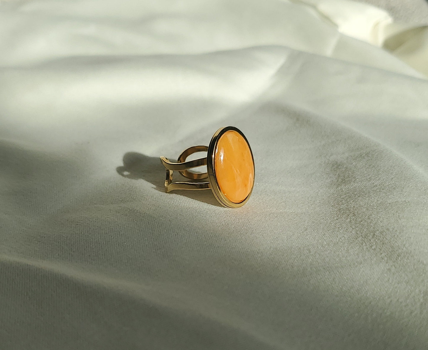 Oval Ring
